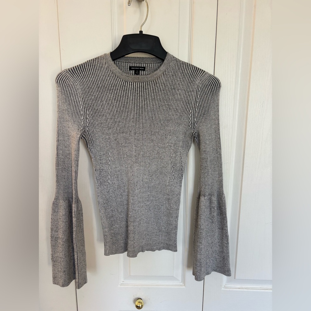 Who What Wear Gray Long Sleeve Ribbed Top